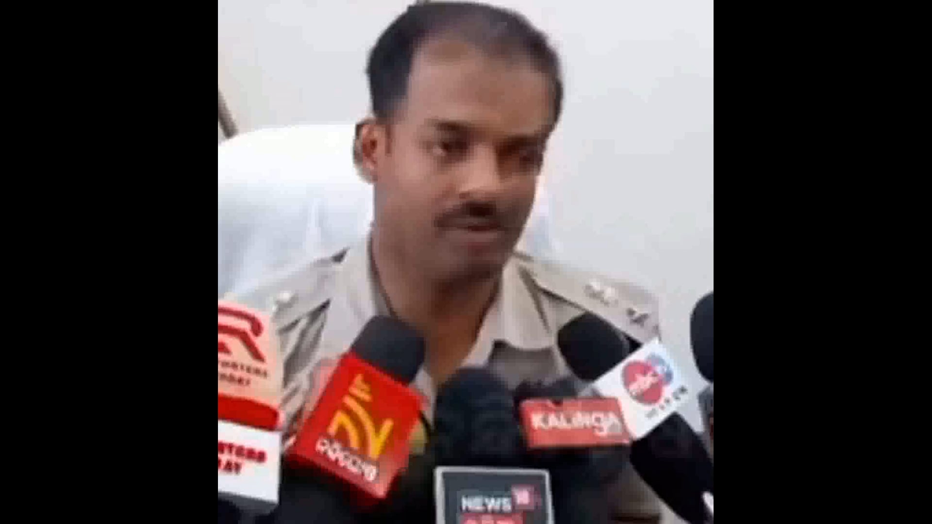 ପ୍ରଥମେ ଦୁଷ୍କର୍ମର ଶିକାର, ଥାନାରେ ଅଭିଯୋଗ କଲେ ବି ପୋଲିସ କିଛି ବି ଶୁଣିଲାନି। ଦୁଷ୍କର୍ମଠାରୁ ବଳି ଗଲା ନ୍ୟାୟ ନ ପାଇବାର ହତାଶବୋଧ 