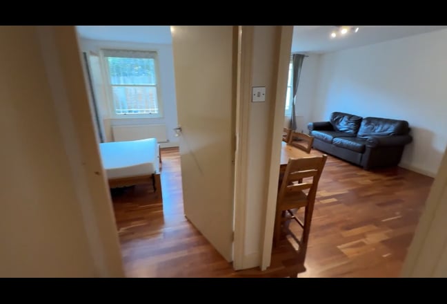 Whole 1 bedf flat with private GARDEN in N1  Main Photo