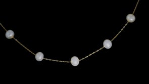 5-5.mm Cultured Pearl Station Necklace in 14kt Yellow Gold