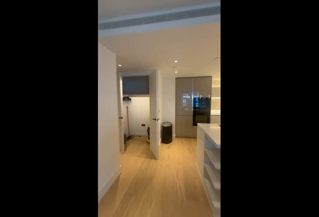 Double Room+Private Bathroom in White City Living Main Photo