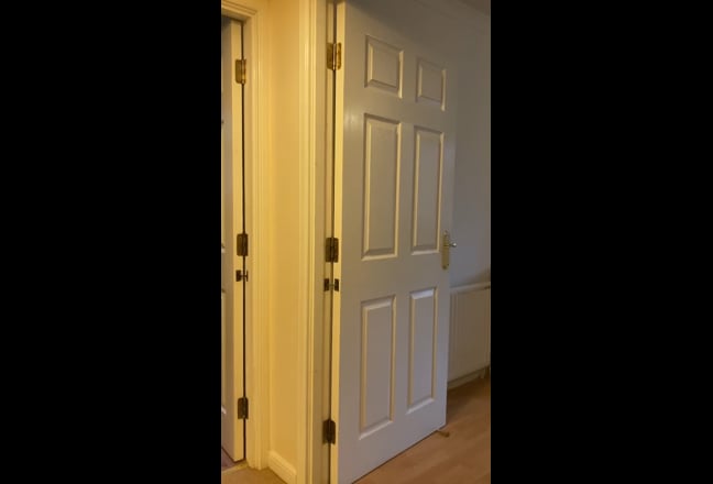 Lovely 1 bed flat close to Royal Infirmary Main Photo