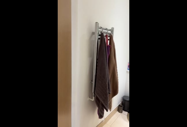Double room in a modern 2 bedroom flat  Main Photo