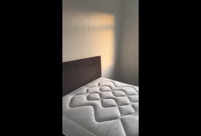 Spacious double room for rent in bright, quiteflat Main Photo