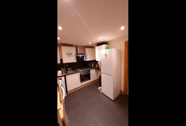 TQ1, 100m from the sea! (2 rooms now available) Main Photo