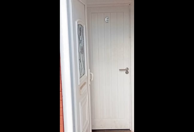 Lookingfor a comfortable and affordable Room  Main Photo