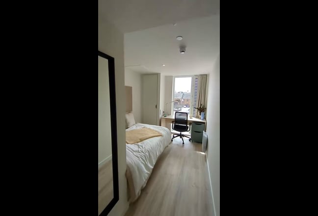 Short-term Standard En-suite Parklands Dundee Main Photo