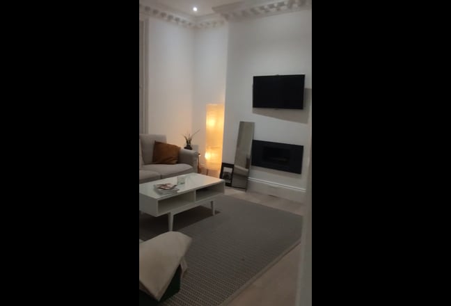 Beautiful En Suite Double Room in South Hampstead Main Photo