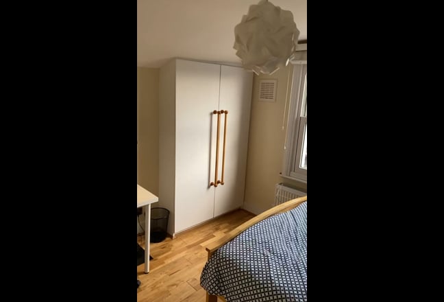 Large Furnished Double Room Main Photo