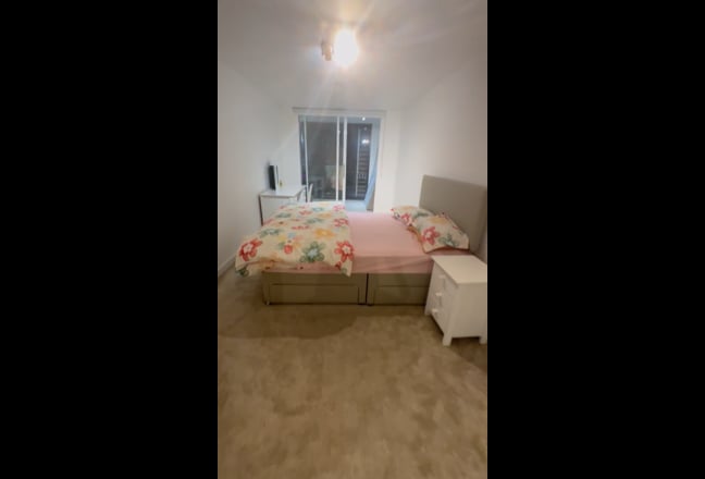 Spacious 1 BHK flat in Stratford Main Photo