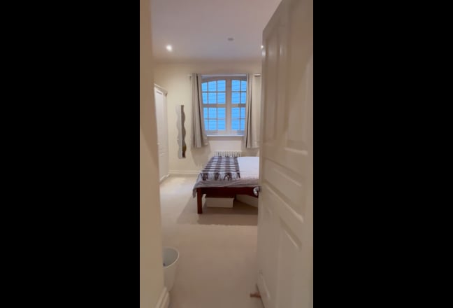 Double room London Bridge 20th December  Main Photo