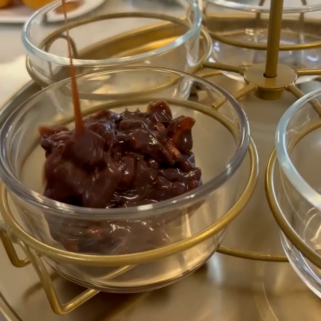 מעמד הגשה - קעריות הגשה מזכוכית