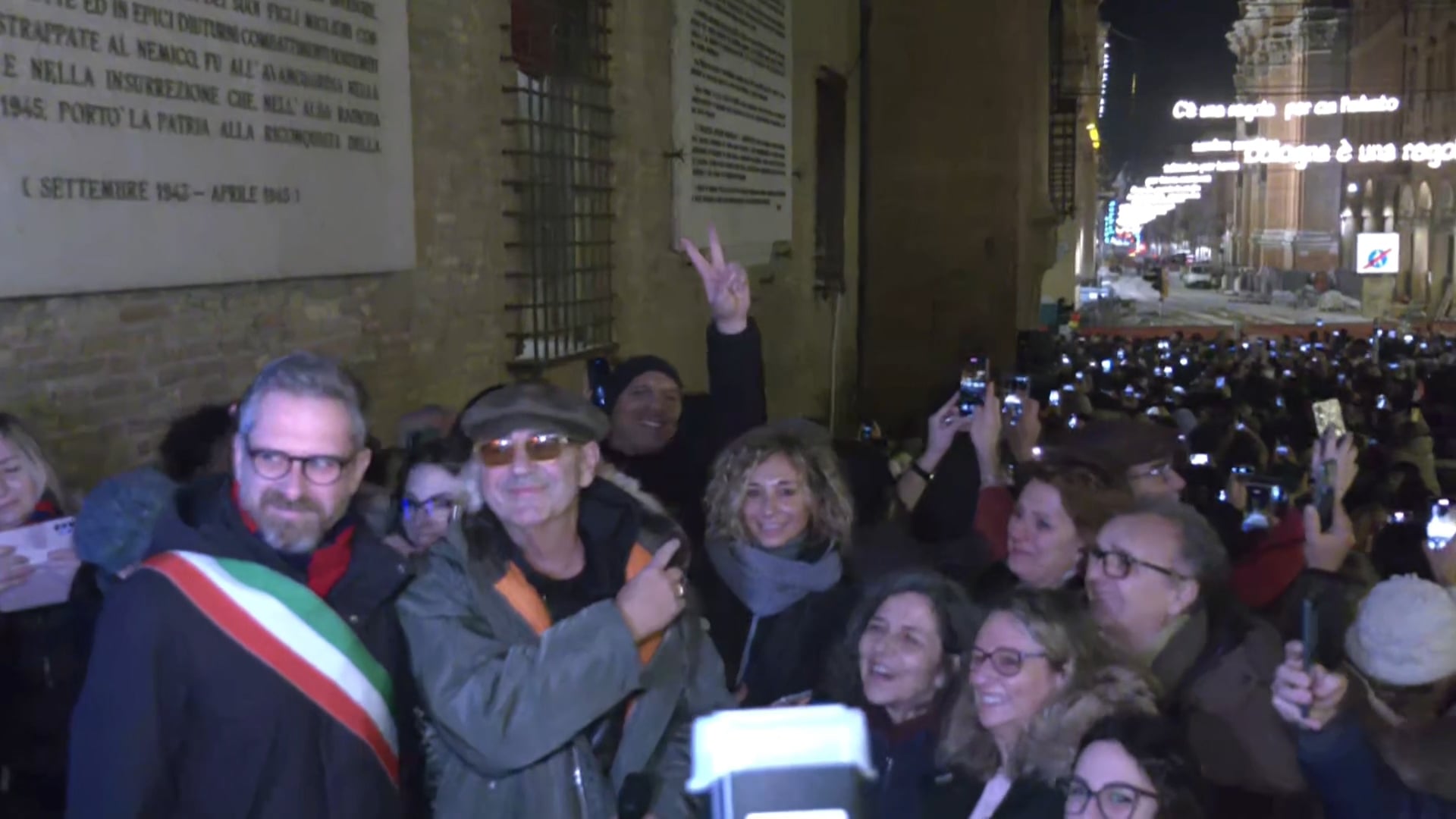 Cittadinanza all’Albanese: “A quando la cerimonia?”. Il sindaco Lepore glissa