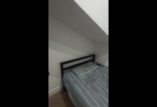 Double Room – £110/week, 6-Bed House Share (L7) Main Photo