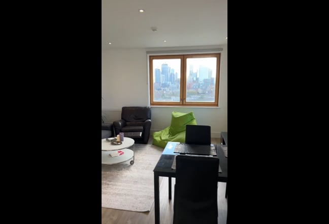 Rare Opportunity: Ground-Floor Bedroom Available Main Photo