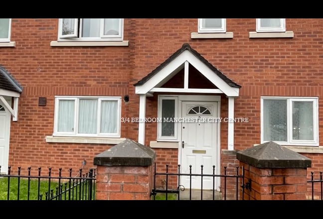 Spacious Rooms+Garden – Steps from Deansgate SQ Main Photo