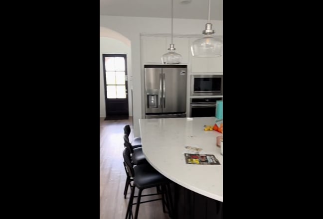 Beautiful, Comfortable Room for Rent Main Photo