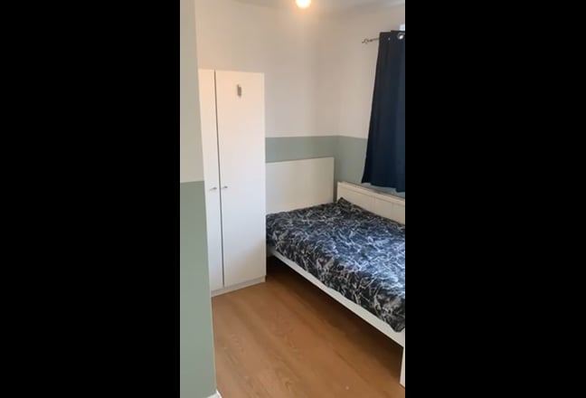 Single & Double Room to Let  Stockwell / Nine Elms Main Photo