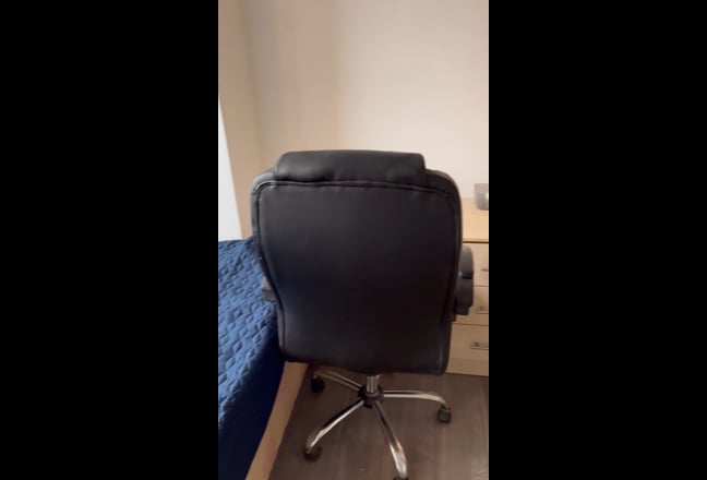 Bills incl En-suite double bedroom ecclesall road. Main Photo