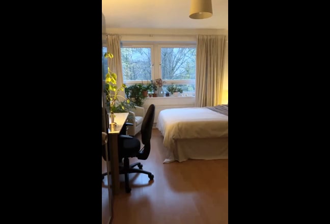 Spacious Double Room in a 2 Bed Flat, Kings Cross Main Photo