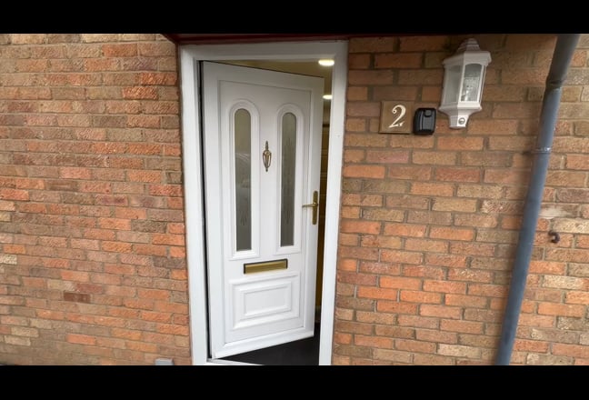 En-suite double Room, near Mill Road, hospital Main Photo