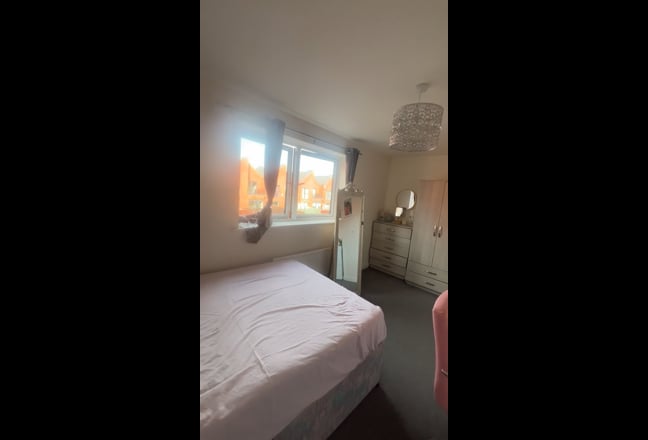 City Center Rental for Female Available (Jan 2026) Main Photo