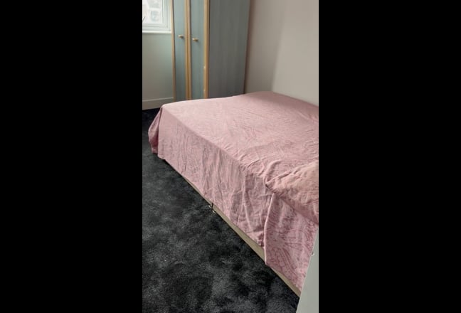 Nice and Spacious double rooms in a pretty house  Main Photo