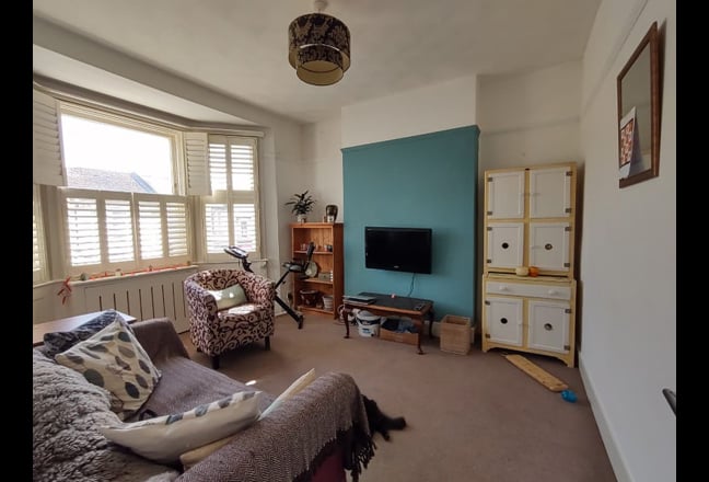 Central Hove first floor flat. Main Photo