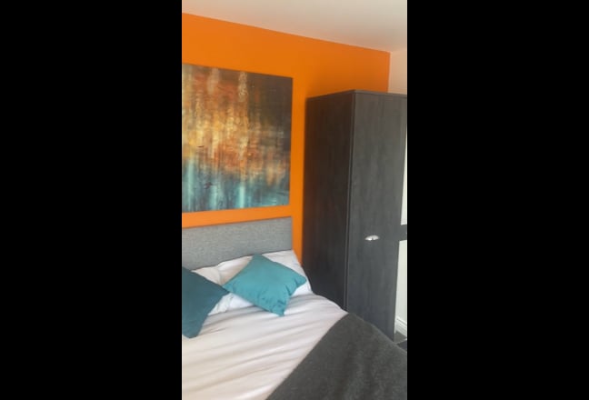 🔥 Exclusive Offer! £200 Cash Back if you move... Main Photo