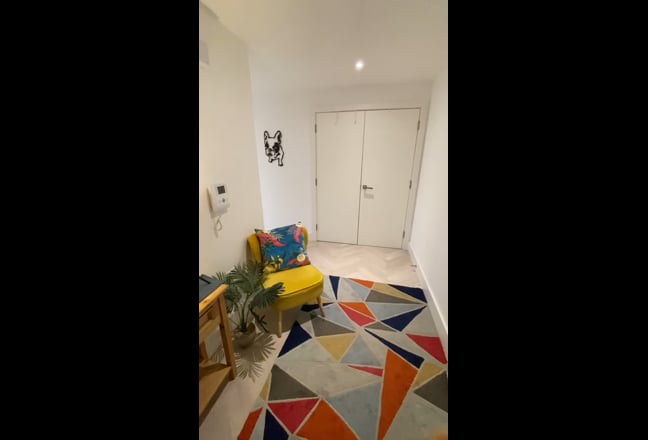 Gorgeous double room with private bathroom Kings X Main Photo