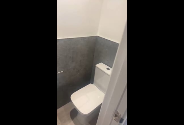 Modern studio – Nottingham City Centre Main Photo