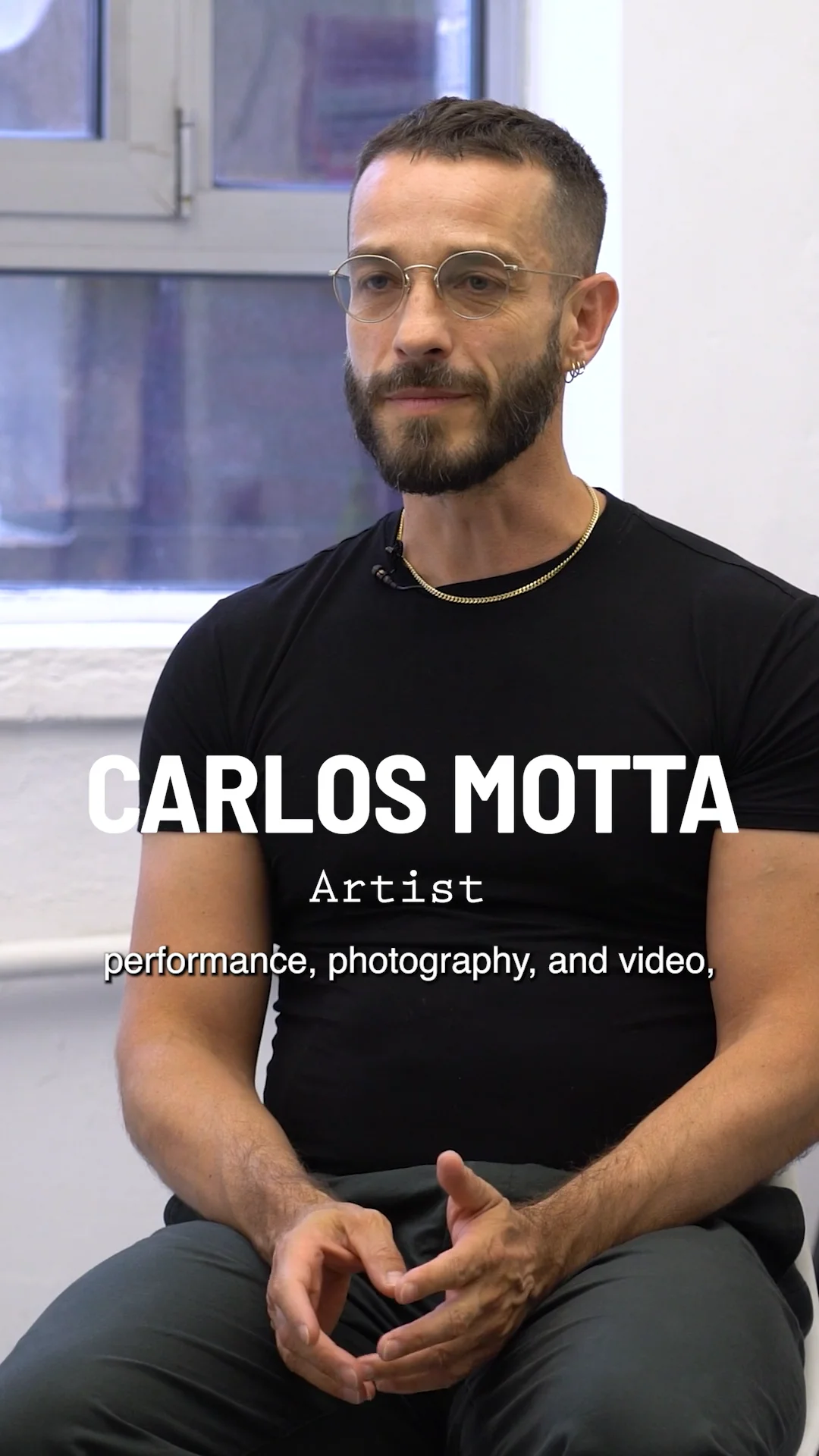 Carlos Motta — PROJETS media - InstanT productions - 2025, image size:1080x1920