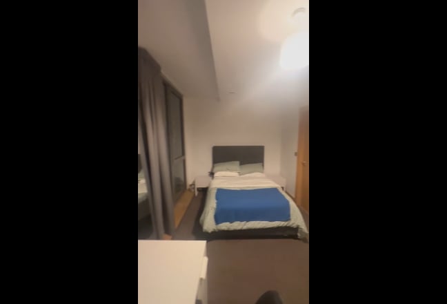 Penthouse Master with En-suite Main Photo