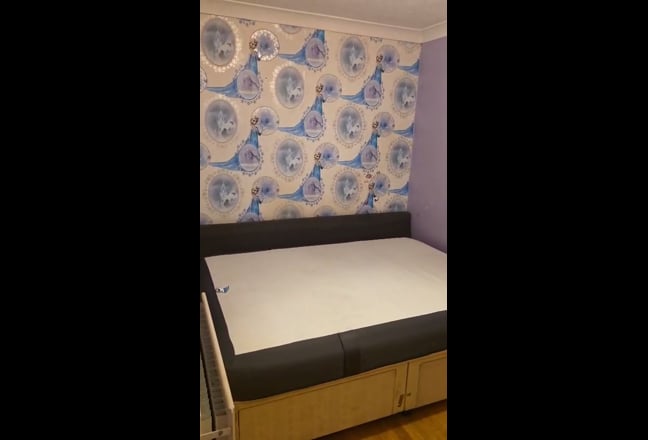 1 big double room available  Main Photo