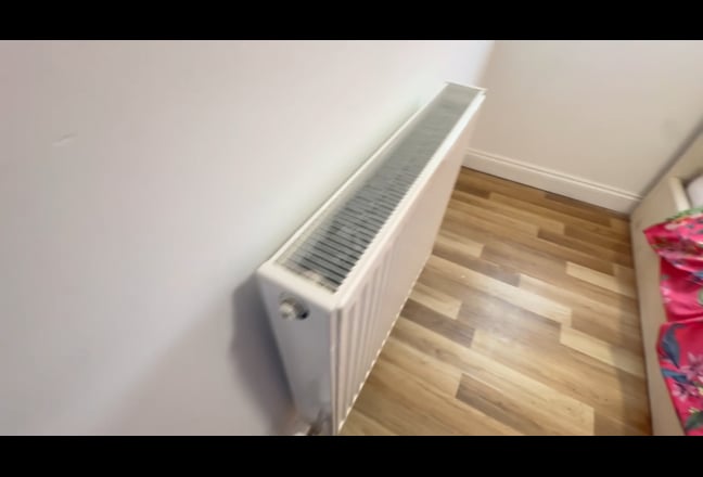 Three Double Bedrooms available to let  Main Photo