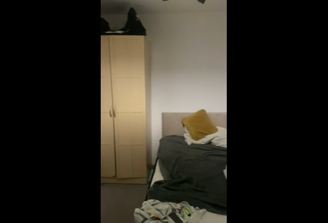 Double bedroom in share flat  Main Photo