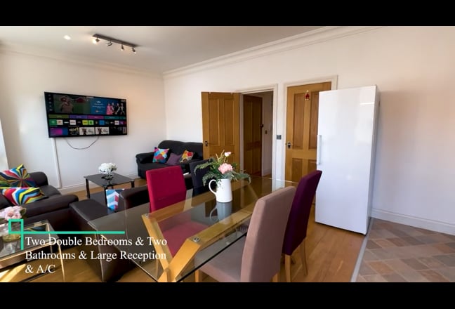 Large Two Bedrooms and Two Bathrooms Flat with AC Main Photo