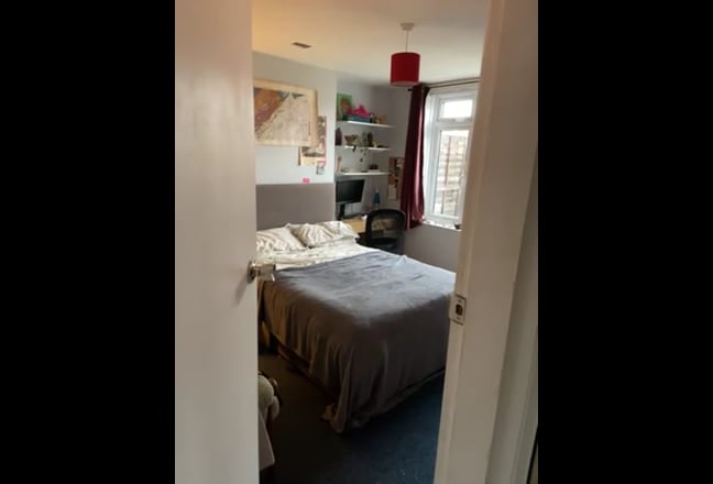 Large Double Room Horfield Main Photo
