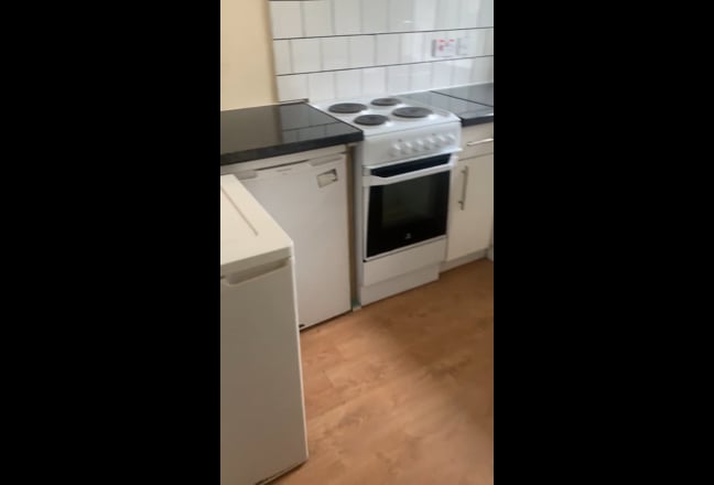 Single/double room in the heart of Hammersmith  Main Photo