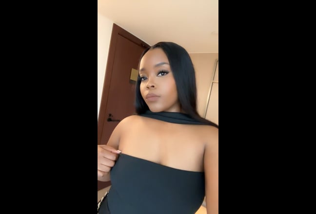 Professional looking for a room/ buddy up Main Photo