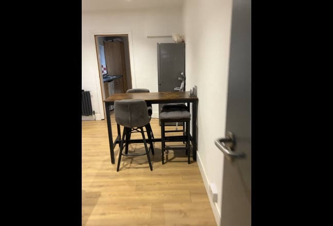  En-suite Room to Rent  Main Photo