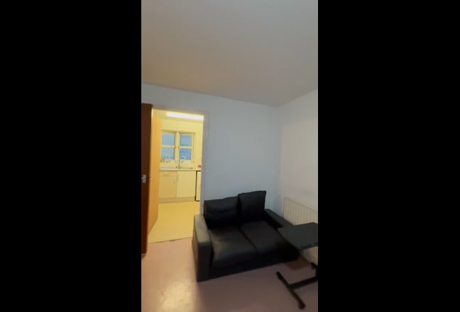 1 Bed Flat All Bills Included Short or Long Let Main Photo