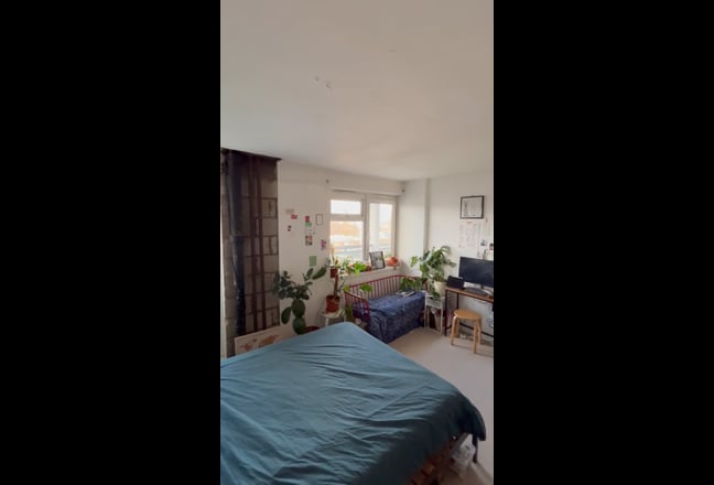 Spacious ensuite room in Hackney, 2.5 month let Main Photo