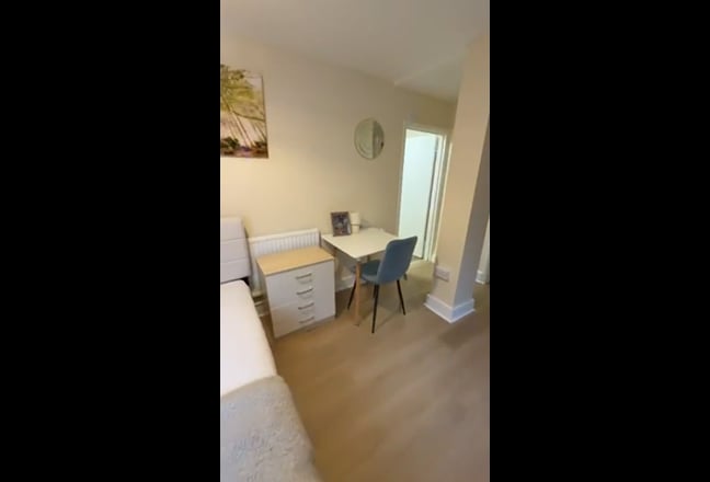 Double Maisonette Studio with seperate kitchen Main Photo