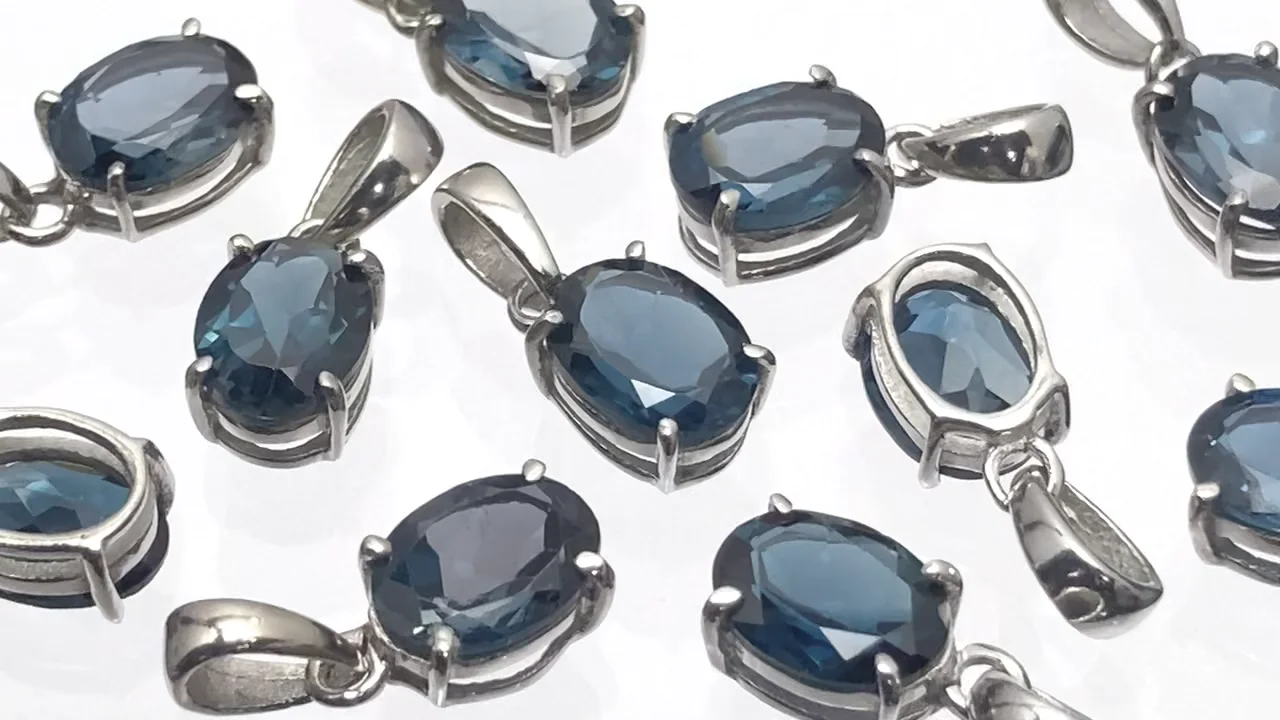 宝石質ロンドンブルートパーズ AAA オーバルファセットカット8×6mm