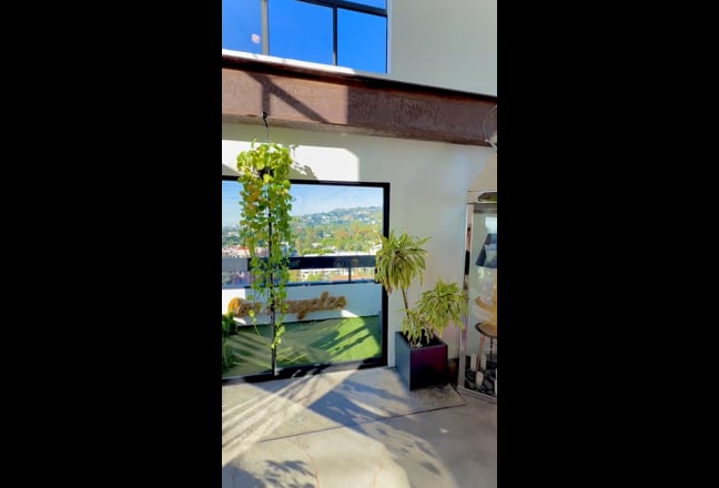 Hollywood Hills Penthouse 4300sqft Jetliner Views Main Photo