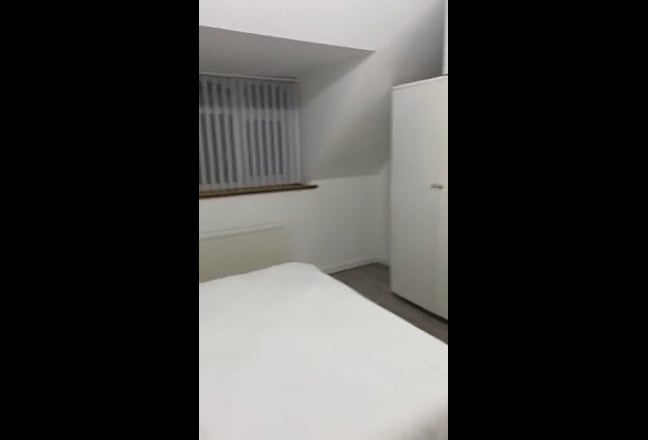 One double bedroom  Main Photo