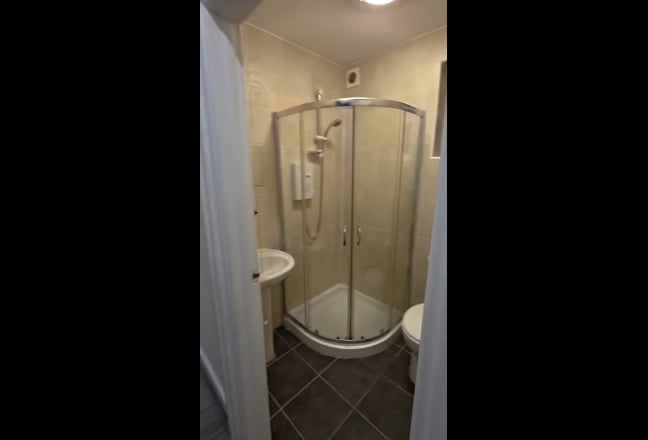 Double Room –, Bills Inc Main Photo