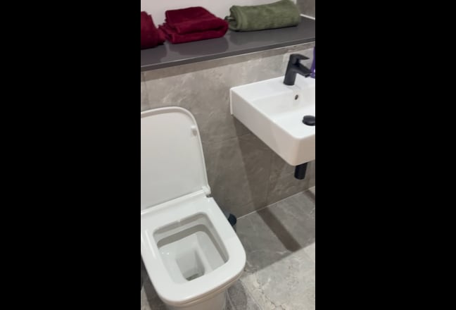 2 Bed 2Bath Flat -Water house Garden developement Main Photo