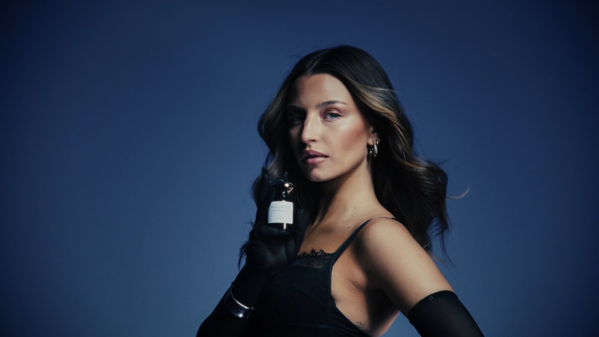 Esotiq x Julia Wieniawa