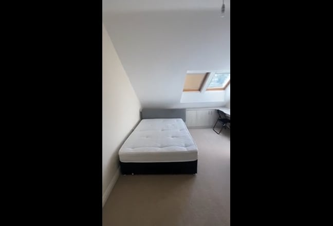 En-suite Tattenhoe Park Main Photo